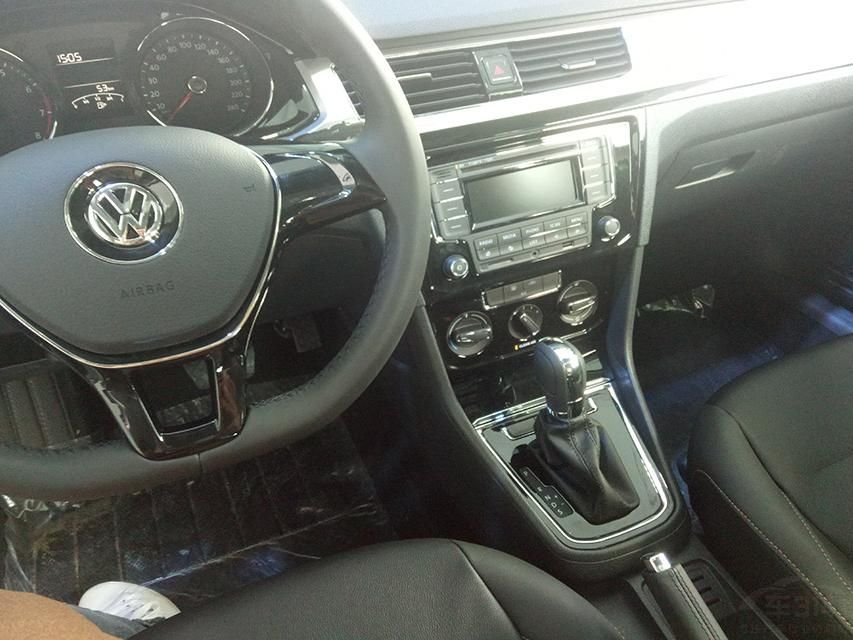 ���ι̶������ڡ������ʵ���ã�������ľ�������ΰ���п����Ŀ���װ�ΰ����������εĵ��Ρ�