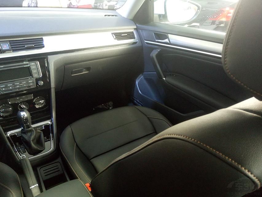 ǰųռһ㣬ͷռпɡų˿͵ĿռЩִ١