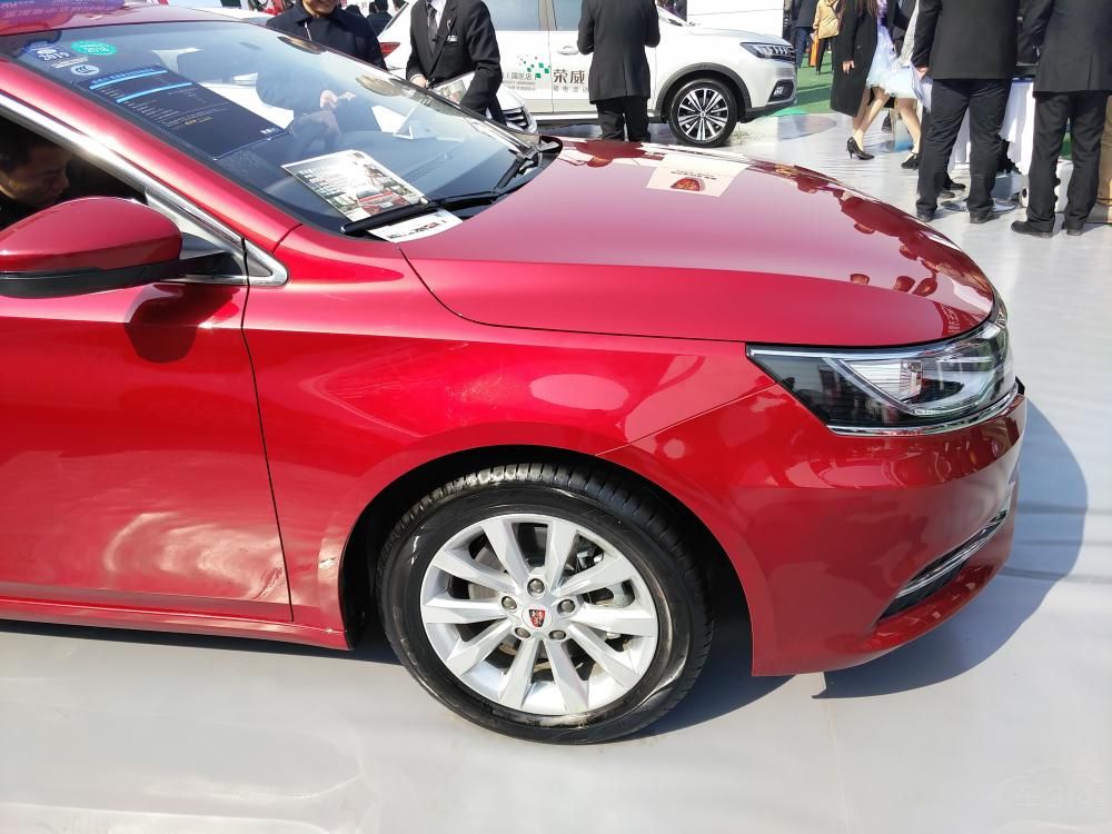 ����i6�ԡ��ɶ����������Ϊ���ģ����������Vision-R����ķ��