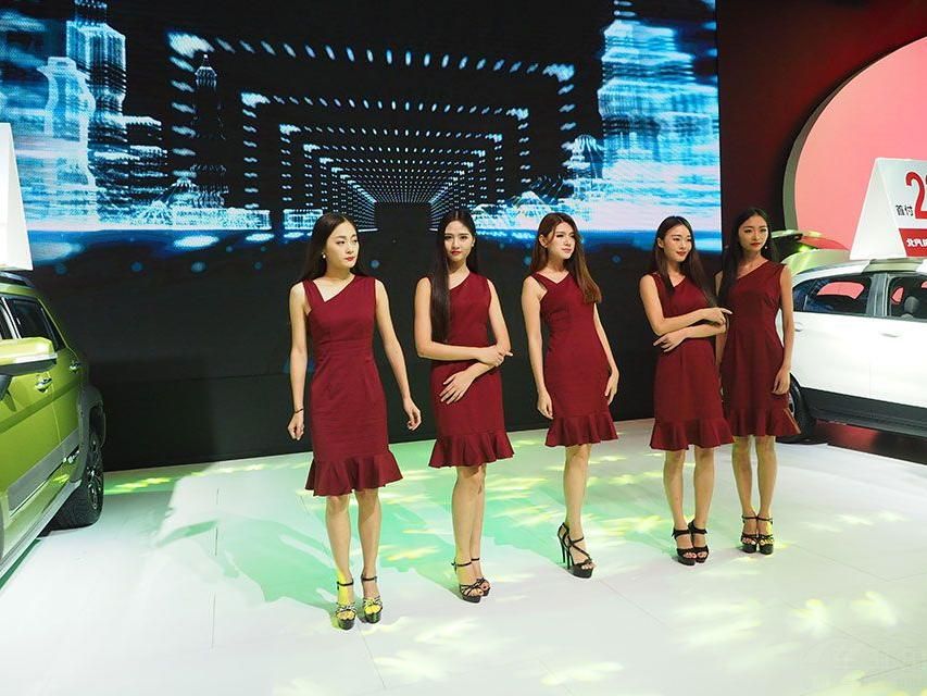 ���������Ľ���Ů�ӡ�