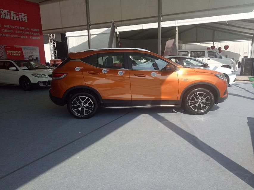 �³����ṩ8�ִ�ɫ��ɫ�����ͳ�+�ںͺ�+������˫ɫ������ɫ������