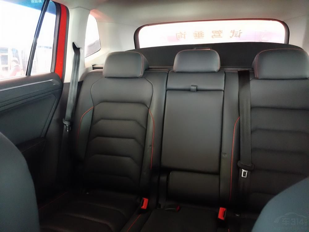 ���ſռ�ı��ַǳ��������������ŵذ��͹�����ɽϸߣ����ǽŲ��ռ�ȽϿ�ԣ��