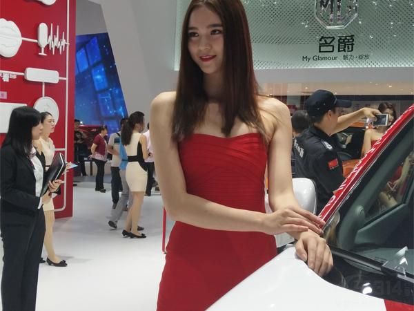 �������۾���һ��չ�����ѵĺ���������������á�