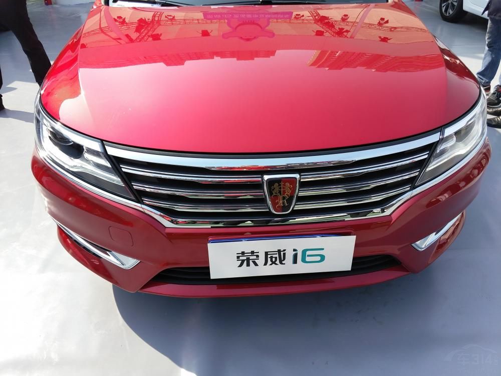 ǰ�����ô�����Ƹ�ʽ������Ϭ���Ĵ�������ӣ�����1835mm��ͬ����������������������i6�ȴ����ֳ����ִ��е����ʡ�