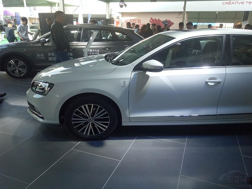 �����Ϻܷḻӵ�У�̥ѹ��⡢��Կ�׽���\\����ϵͳ�����¸������綯�촰������Ѳ�������ڷ�Χ�Ƶ����������á�