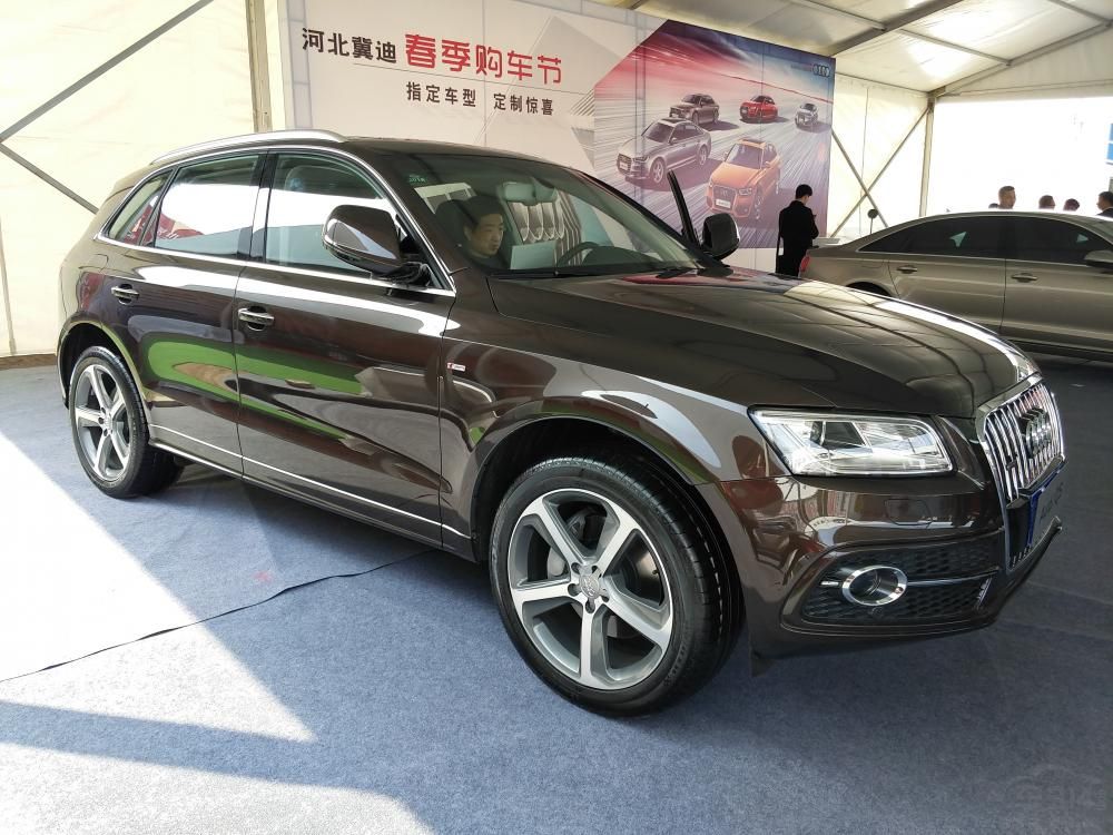 2013���Ϻ���չ�ϣ��µ�Q5�Ƴ������ڸĿ�ͣ���Ҫ���ϸ�ڽ��е�����ǰ������ƺͺ����������͵ȣ��������ı䡣