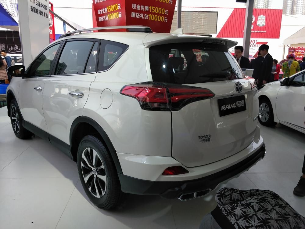 ���������·���RAV4����Ͽ��������30mm�����߶���������20mm���������˿��������ӵĴ������޳���
