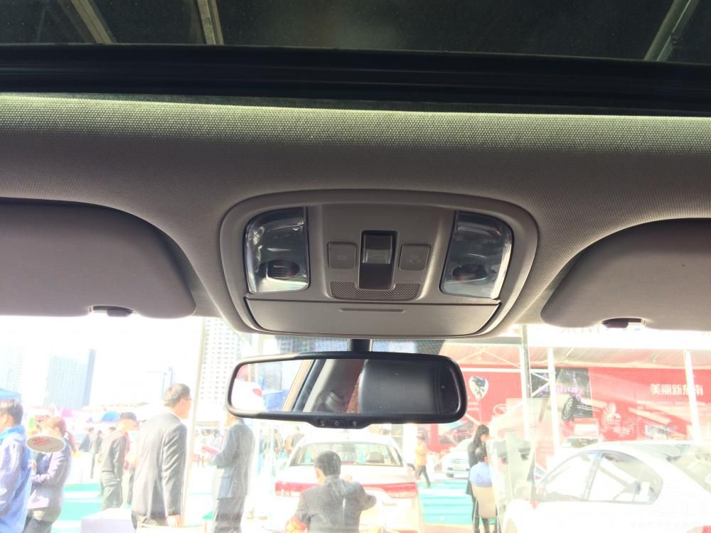 KX5�����߷ֱ�Ϊ4480/1855/1655mm�����Ϊ2670mm��