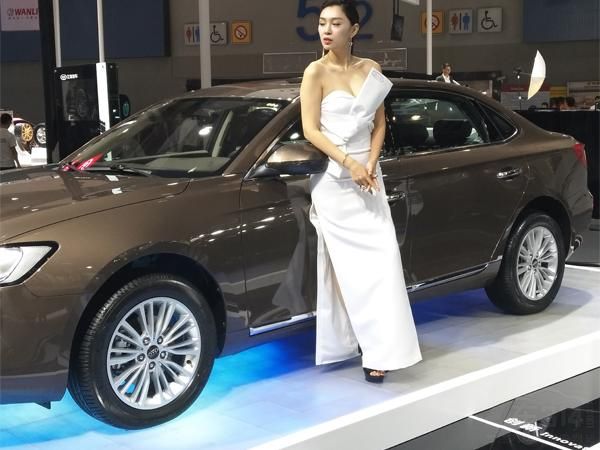 һ˫����峺�Ĵ��۾���