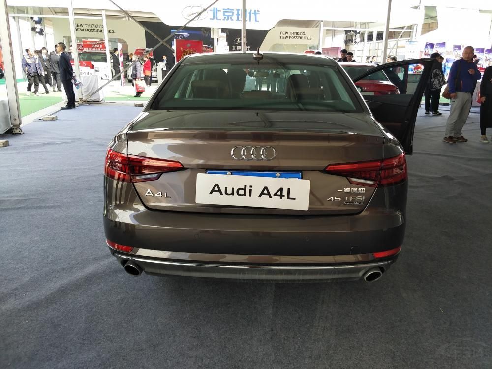 �°µ�A4L���ڰµ����µ�MLB EVOƽ̨������ɣ���������������ƣ���Ȼ�ߴ�ӳ��˵�����ȴ������110kg��