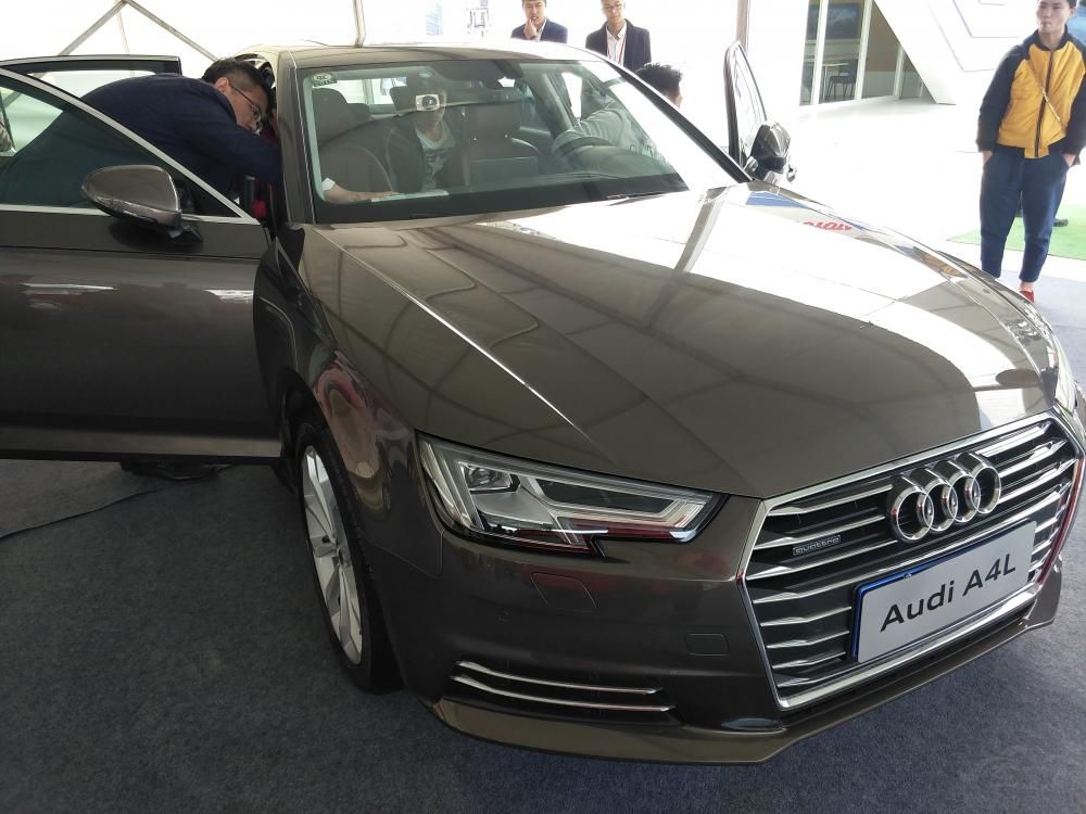 ȫ��LED�ľ���ʽ��ƣ���ȫ��A4L��ǰ����ĸ�������