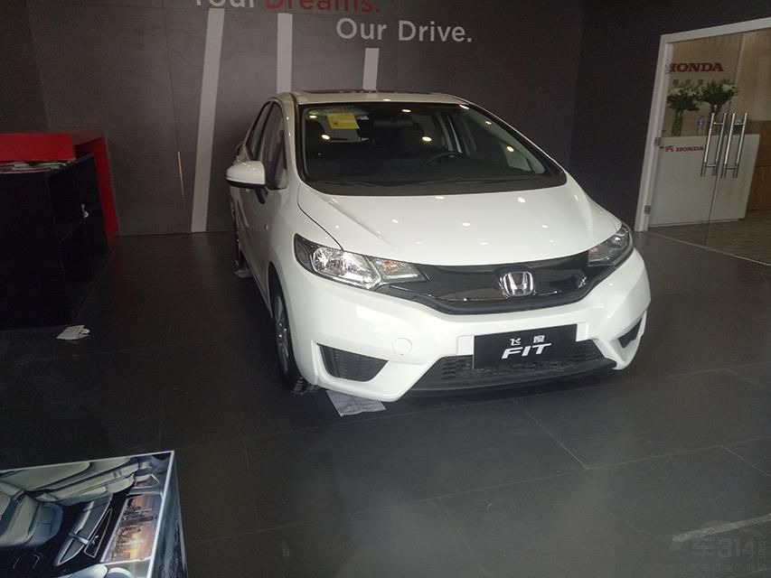 ���Ͽ��Բ�������ͬ���¿�ɶ��������ʱ�У������ִ�������ڿ�����ʸ��ǣ������ǿ�˳�ͷ��ʱ�иС�