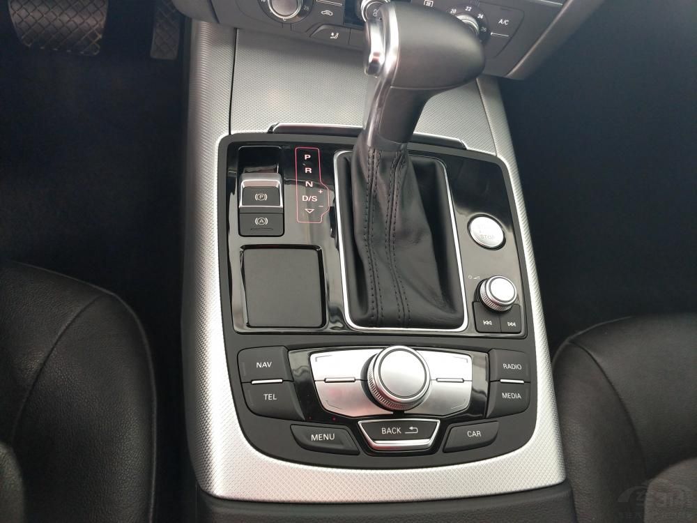 �������棬�¿�A6Lȫϵ����ϵͳ������仯�����ż�TFSI���͵Ķ���ϵͳ��2.0T+CVT�滻Ϊ1.8T+7��˫��ϡ�