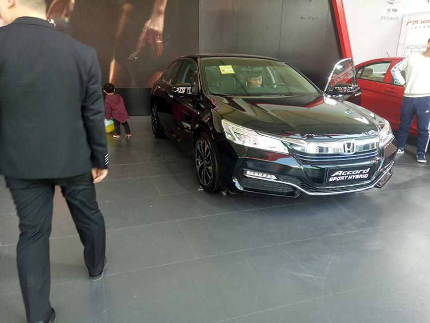 ˼�����Ǳ��������Ƴ���һ��ͣ�1972����Ѿ��Ƴ��г�������2011��ھŴ�˼�����У����ڶ��۹��ߣ����ͳ¾�����ʮ�ֵ��ԡ�ֱ��ȥ���ʮ��˼�����к󣬲����»�������