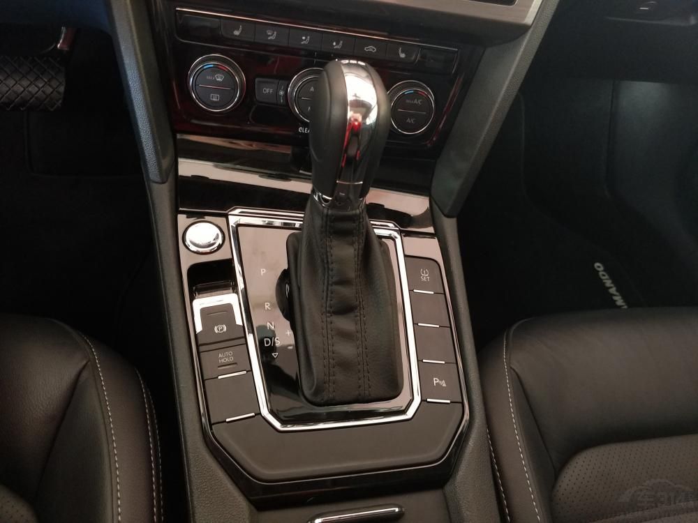 230TSI��280TSI���ͻ�ƥ��5���ֶ��������7��˫��ϱ����䣬330TSI��2.0T GTS���ͻ�ƥ��7��˫��ϱ����䡣