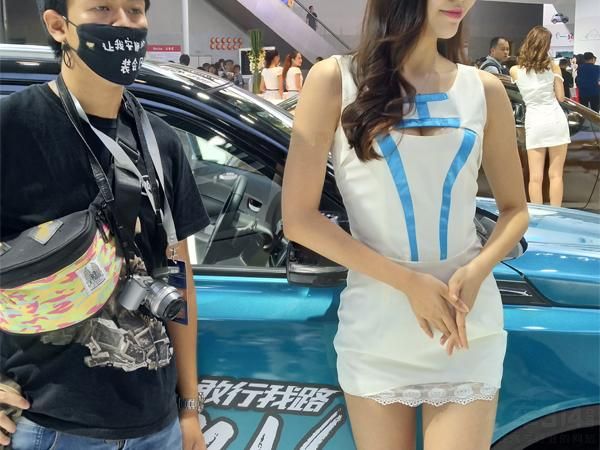 ��ֱ������һ���ӽ������߳����˼����ӡ�