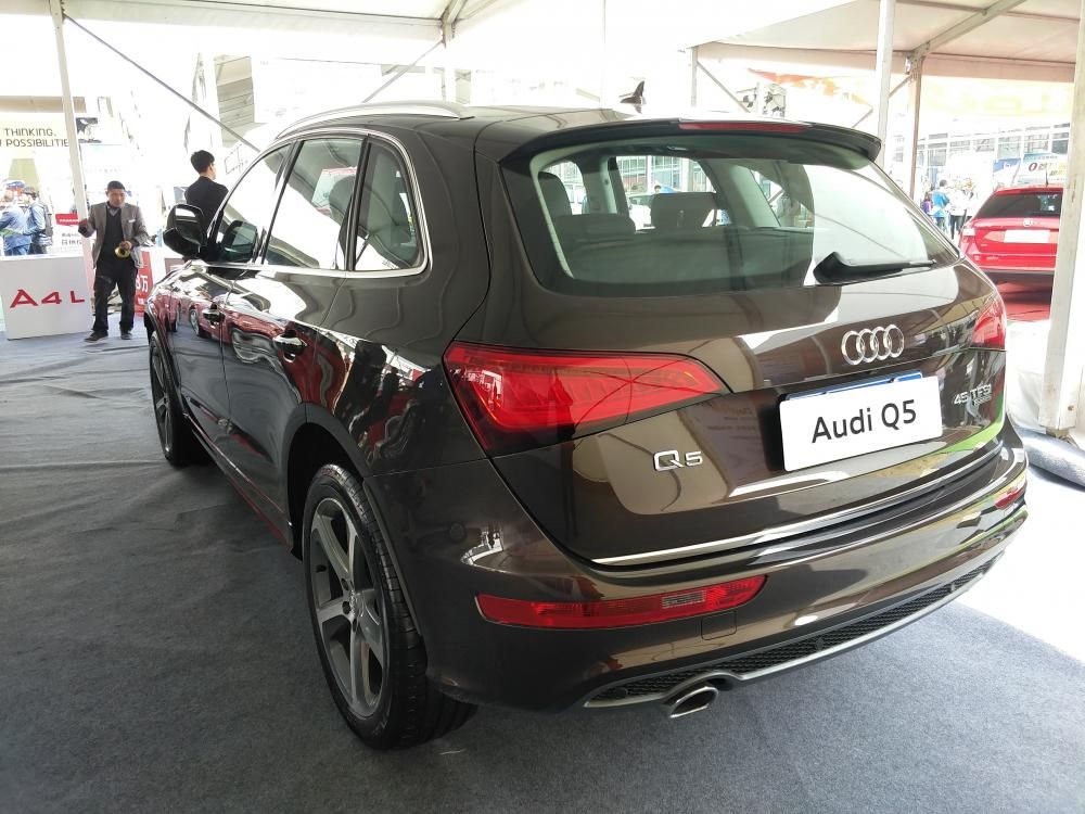 �ڶ������棬���������Ƴ���2.0T�͹��ʳ��ͣ�ƥ��6���ֶ������䡣