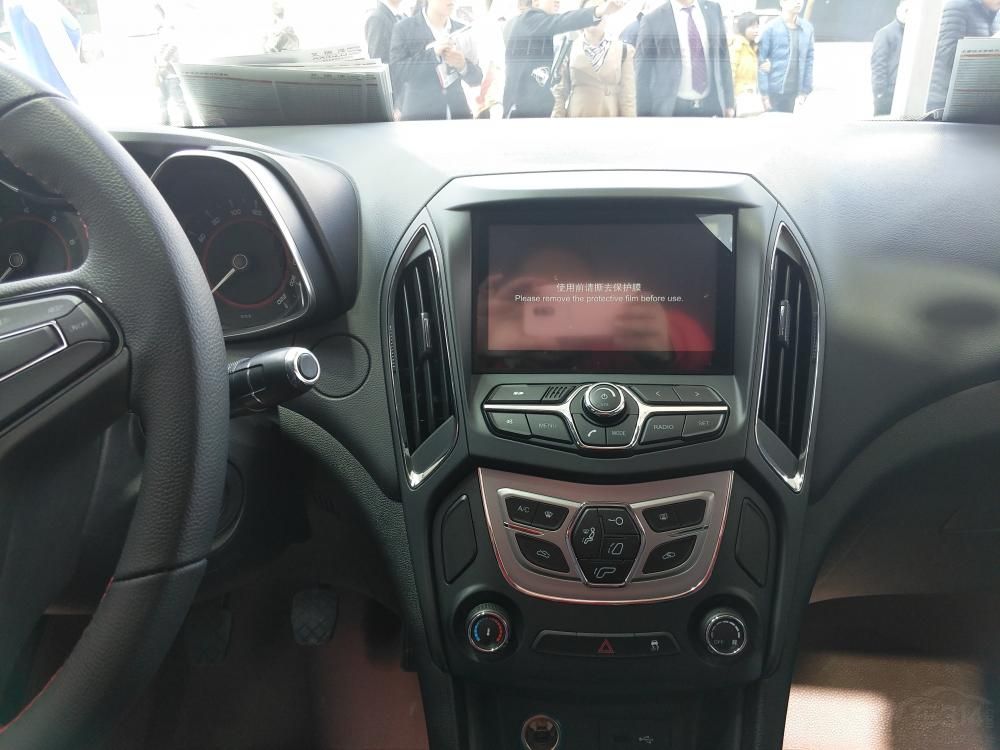 5ṩ6ֲͬĳɫѡ񣬷ֱǿݰסĿӰ졢ɫ