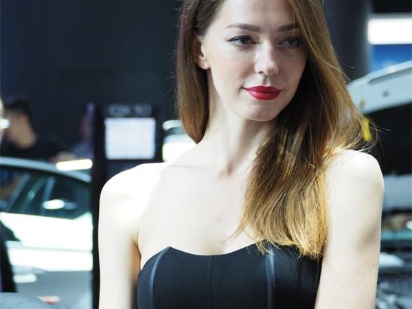 �ٲ����ͷ�����ű�׼�Ķ쵰����