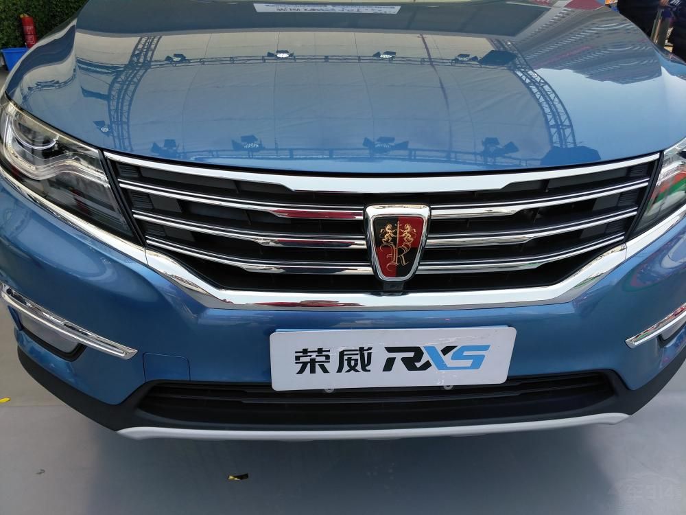 ³ߴ糤߷ֱΪ4545/1855/1690mmΪ2700mmӽ21㣬ȥ27㡣