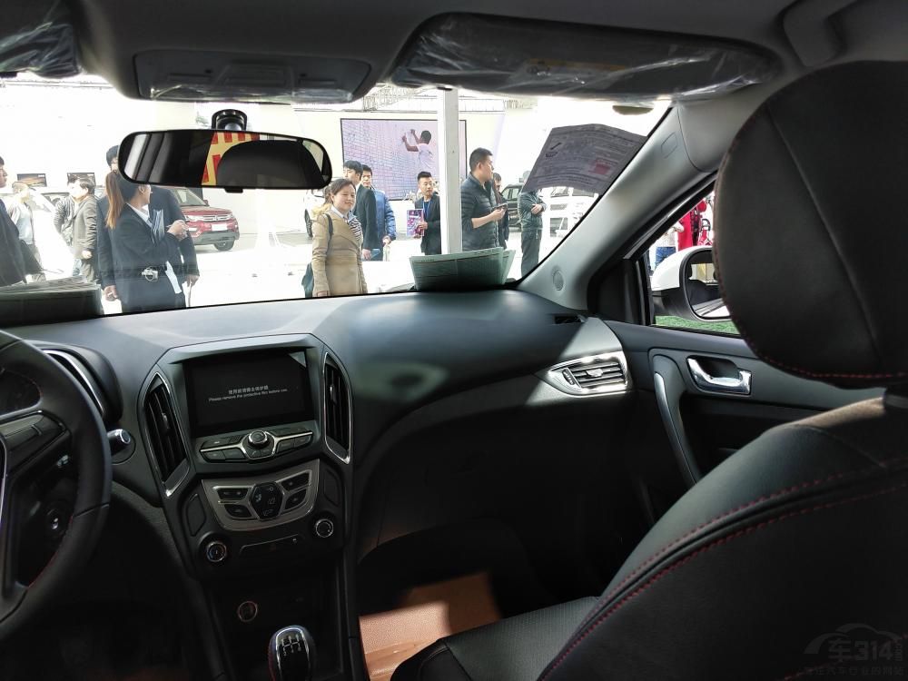 ������5�Ǳ��������˶���ε���Ͳʽ��ơ�