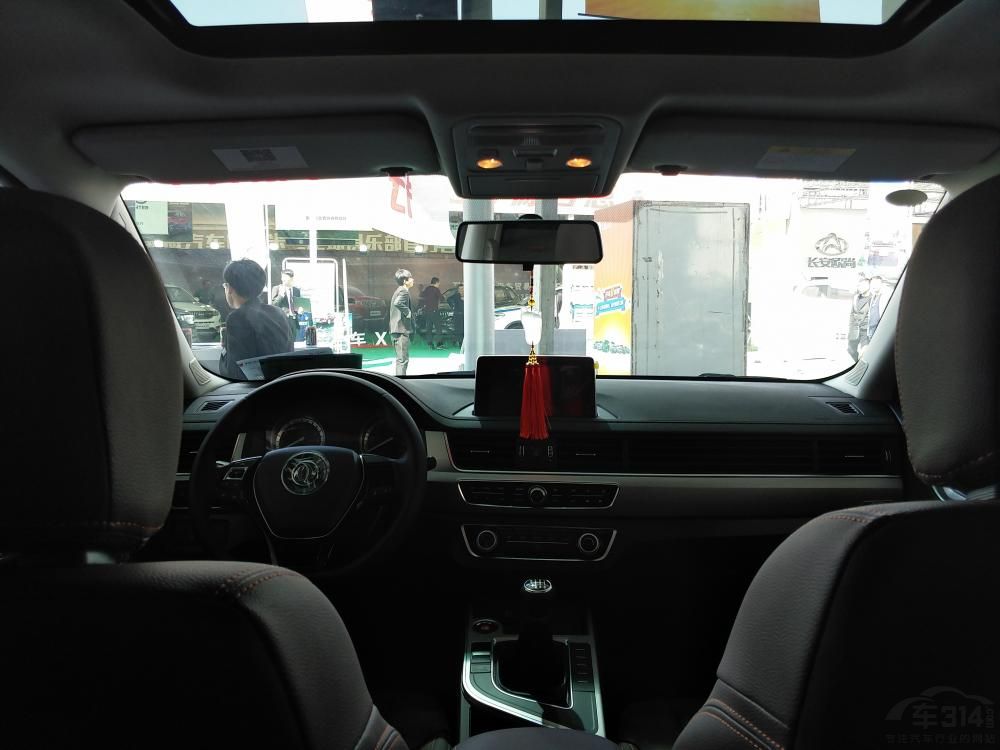 ³ڲռֻǱȽϳɫģڲռ䡣ڴռϣȫ¾X5Ҳ¶ڴڶ࣬ҺռҲܿɹۡ