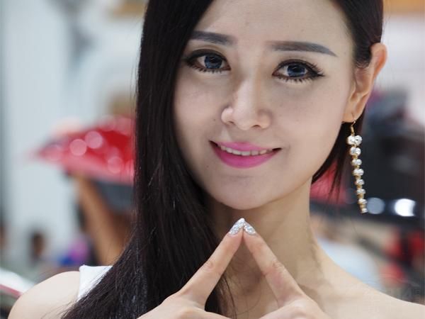 �������˵�ɫ��