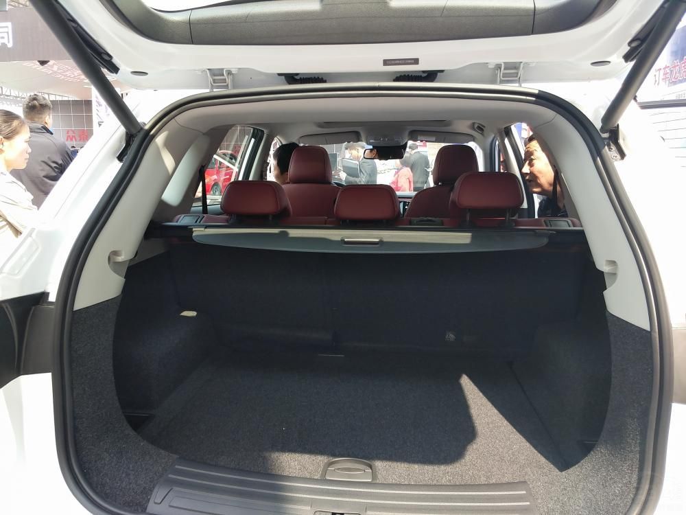 ĳߴڽSUVǱȽϴˣѾﵽ2700mmȺ͸߶ҲͬҪ֡