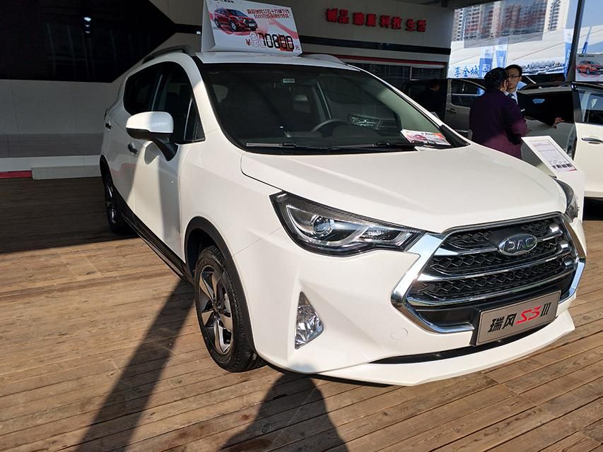 360��ȫ��Ӱ���г���¼�ǡ��Զ���ơ��綯�۵����Ӿ����Զ��յ�����ʻ�����ȵȵ����ö��ܼ�����