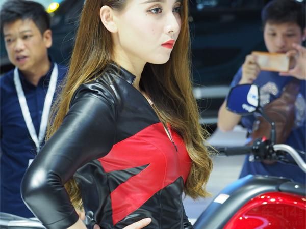 �۽�ȴ΢΢���