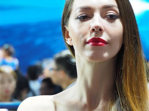 ɫ����ˮ��