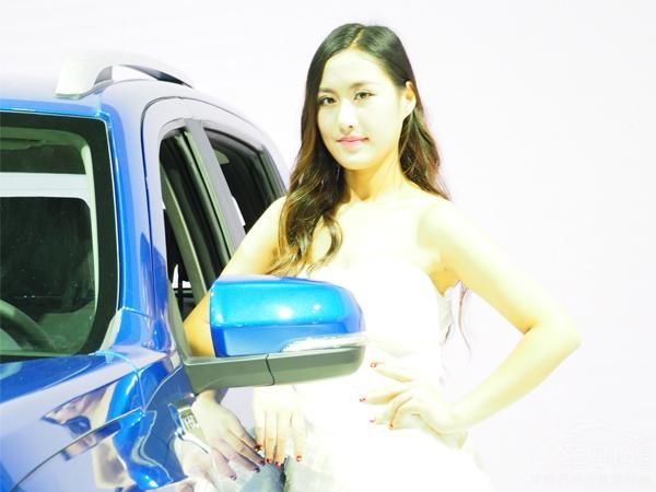 �������촽���ֿɰ��ķۺ�ɫ��