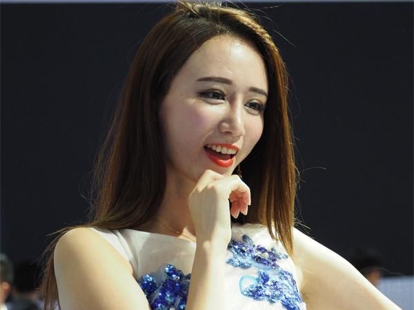 ��ô�����Ǹ���Ů��