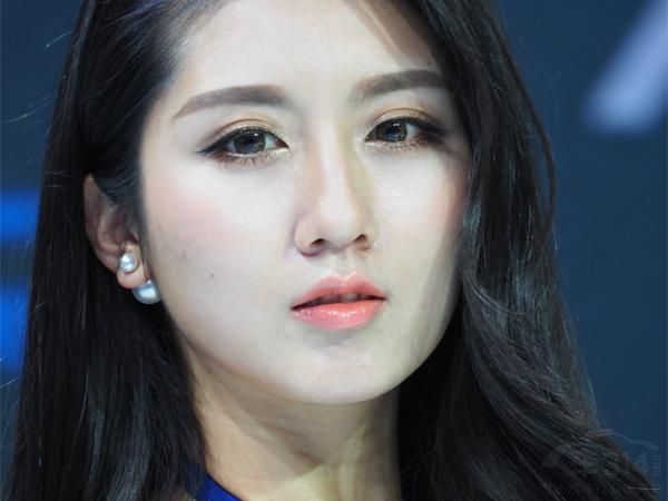 Ҳ��Ѫɫ������