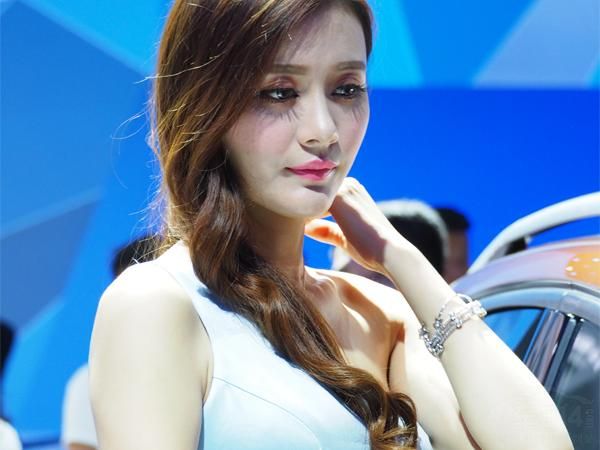 ʵ��һ�����������ˡ�