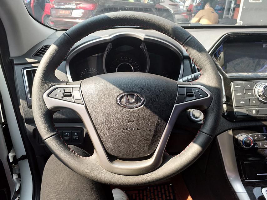 �³��䱸�˵�����ɲ�������촰��10���пش���������Ѳ������Կ�׽���/������̥ѹ�������á�