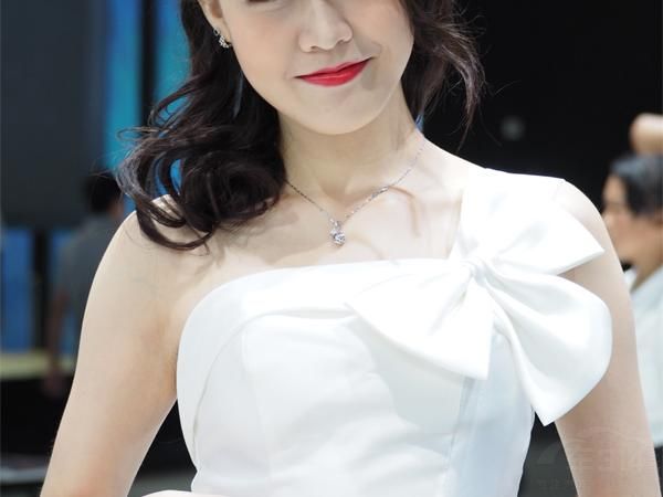 ����һλ��ȶ��˵�С���顣