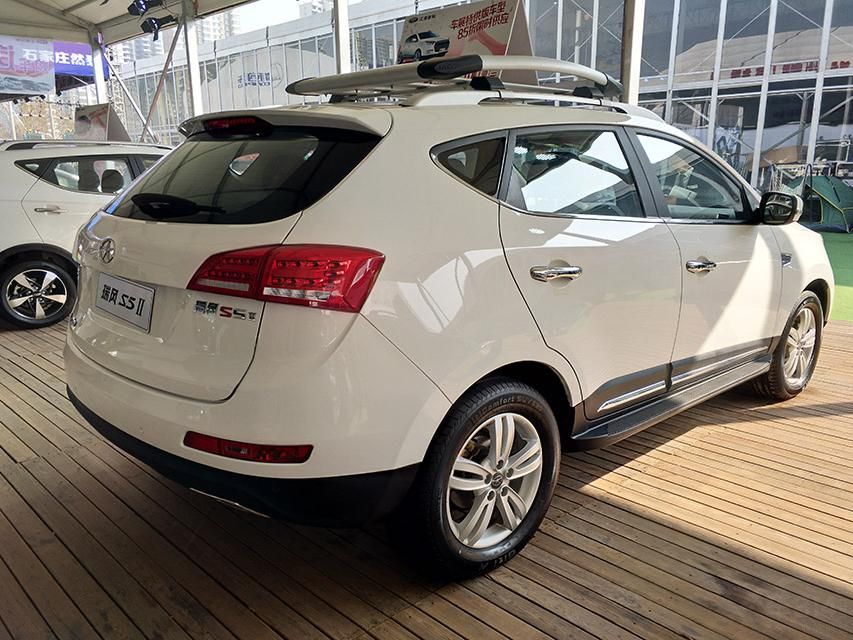 ��β�������ͷǳ�Բ��β�������LED��Դ���Ӿ�Ч������ʱ�С�