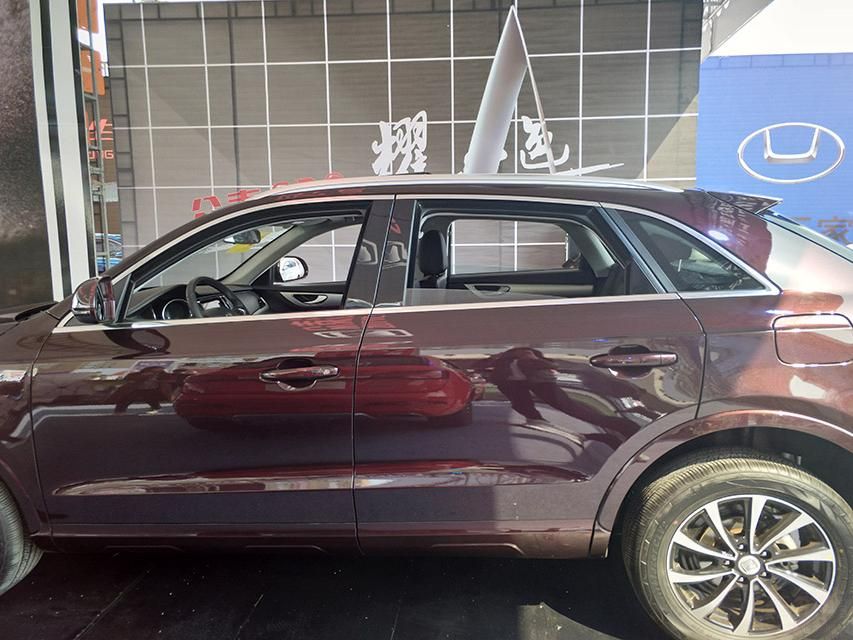 LED�ռ��г��ơ�ǰ/���ո��²���Χ��˫ɫ���Ͻ���Ȧ������������Լ�˫�߹�����������ϵͳ���ǲ��ɻ�ȱ�����Ԫ�ء�