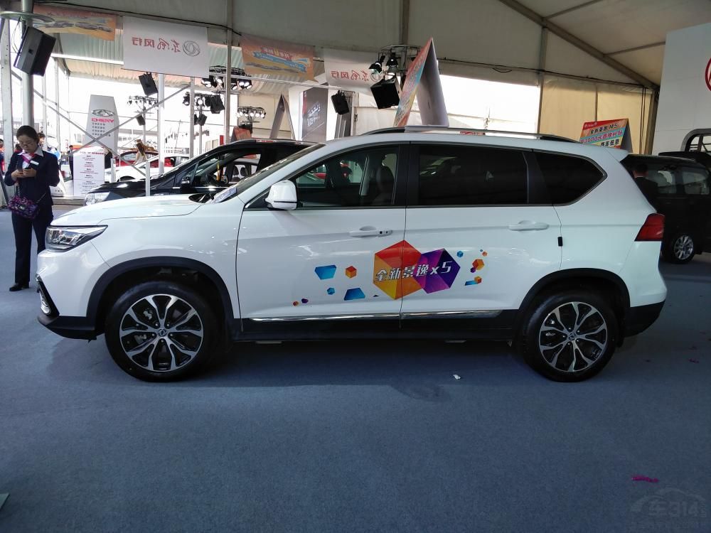 ȫ¾X5ȫϵLEDռгơǰƣ䳵ʹԶչܡ۱ϿX5øΪȡ