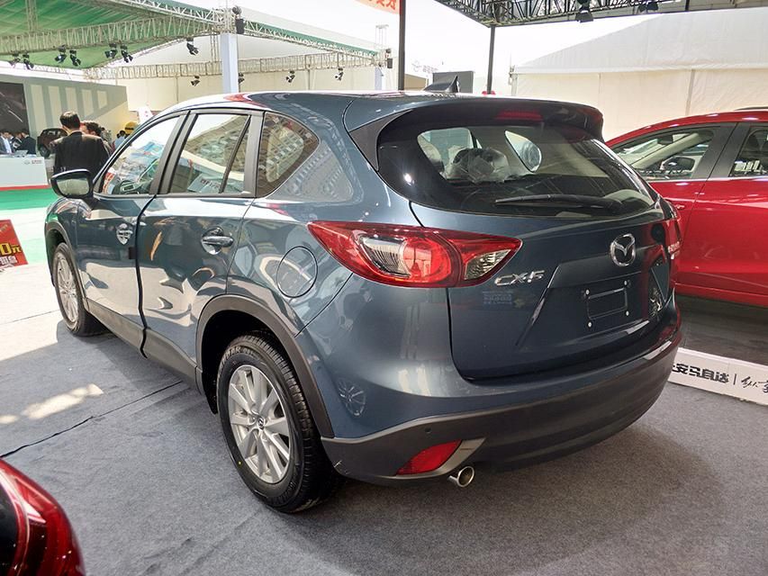 ����ϵͳ���棬�����¿����Դ�CX-5���ṩ2.0L��2.5L��Ȼ�����������������߿�ѡ��