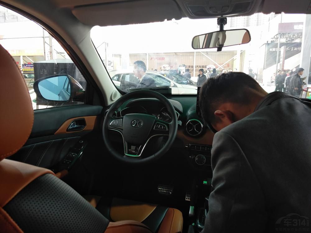 ����ʽ��Ļ������ʽ��Ƥ�����̡���Ͳʽ�Ǳ�������X35�Ͼ����䱸��