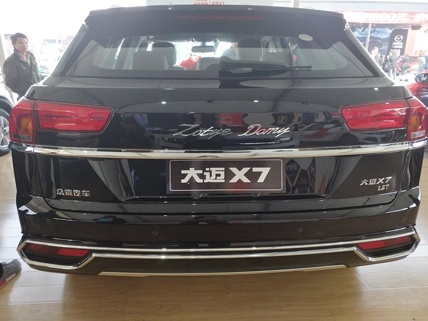 �����������������CRoss Coupr GTE����ǳ����ƣ�T���͵��п�̨�����������򲼾ֺܹ�����