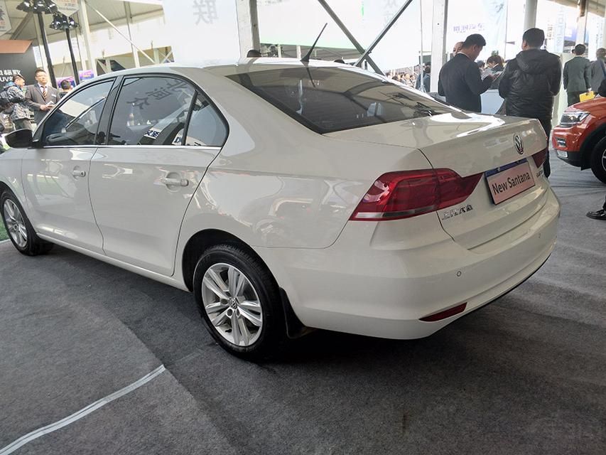 ���÷��棬�����ӵ�1.4L���а泵���䱸�з���Ŀ�ں��Ӿ���EPS��������ת��ϵͳ���綯�ɵ��ɼ�������Ӿ��Լ��๦���г����Եȡ�