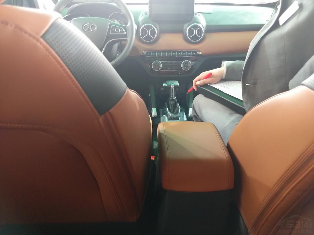 �³��������𱦼���ʽ��ƣ�˫ɫ���������Ӿ�Ч���ǳ������ʸС�