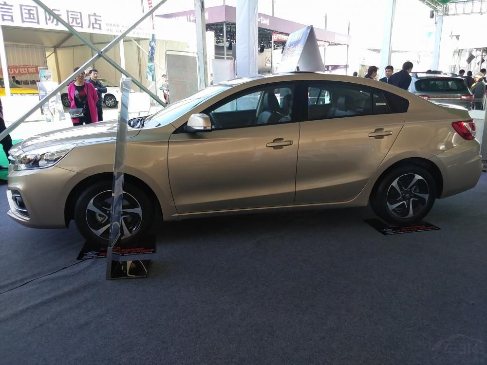 �����ڻ�װ��ȫ����ʽ��ǰ����ֱ�ۿ���ȥ��۱仯���ǱȽ����Եġ�