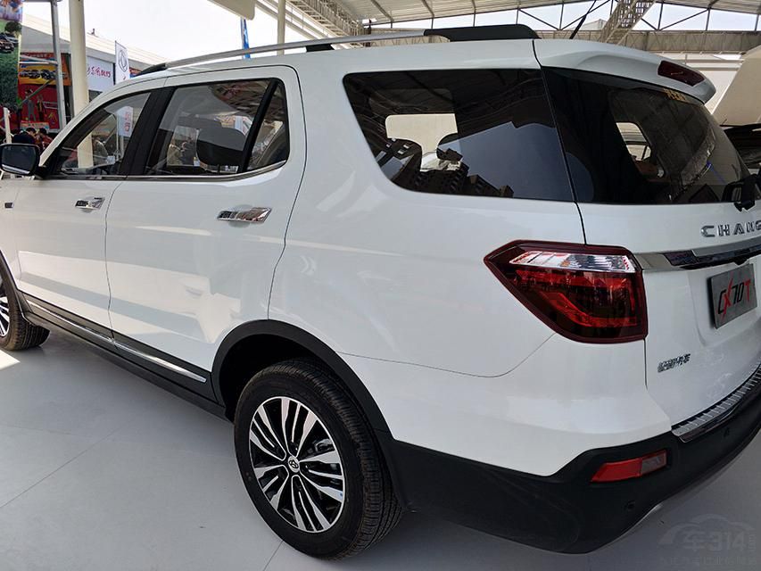 ���ĳ����ߴ�Ҳû�б�Ϊ4705*1800*1775mm�����Ϊ2780mm���޴�ĳ����ڱ�֤�ռ��ͬʱ���Ӿ��ϴ����˷ǳ�ǿ��ѹ�ָС�