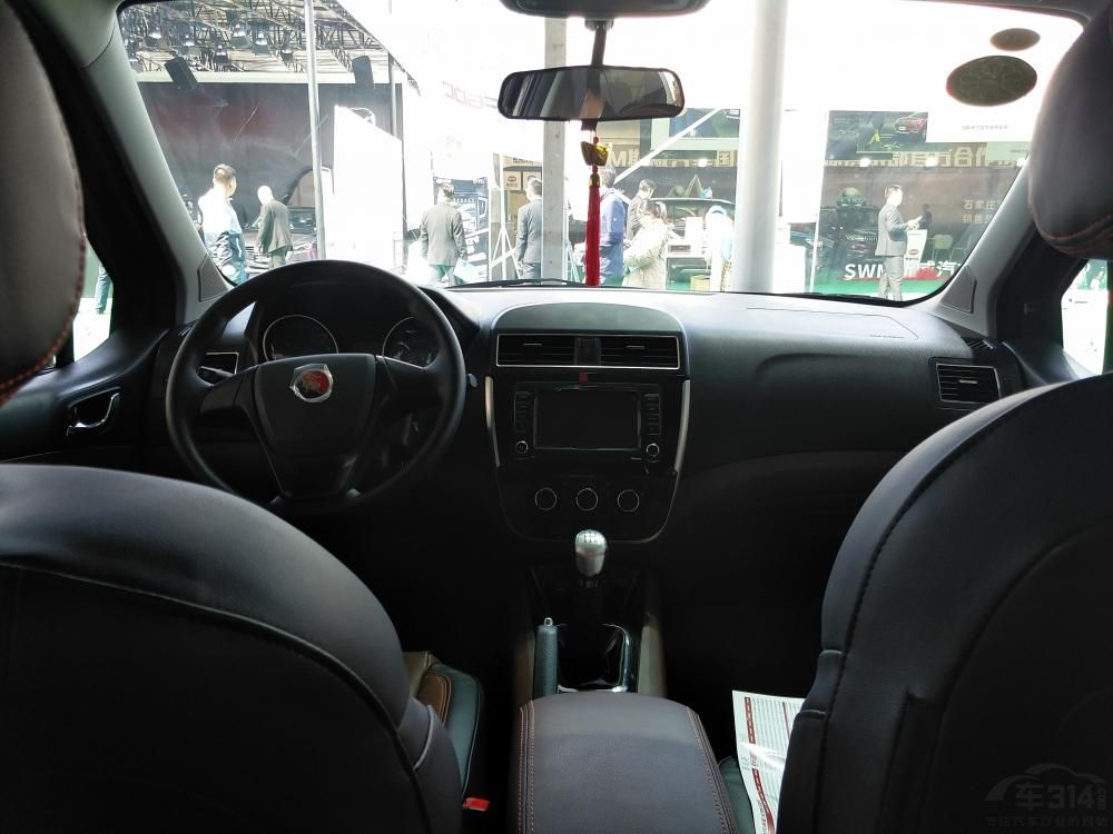 ����X5��1.6����Ȼ������������1.8��������ѹ��������������ѡ��