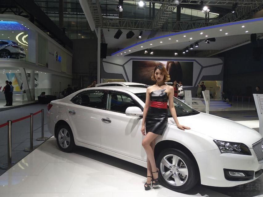 ԲԲ��������һ˫Ц���е�С�۾���