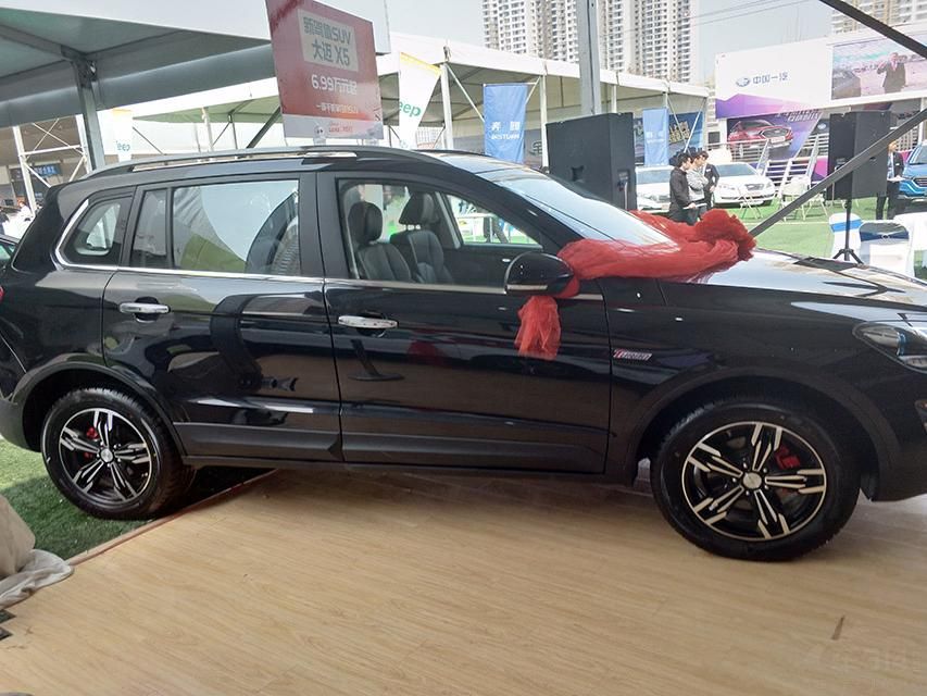 ��Ϊ��̩����Xϵ�е��׿�SUV���ͣ�����X5�ڳ�ͷ����Ͼ��нϸߵ�ԭ���ȡ�